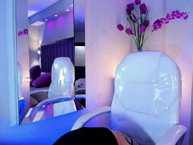 NicolleSweett04