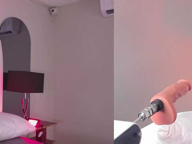 NicolleSweett04 live cam on BongaCams