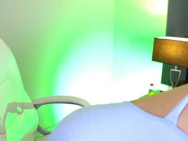 NicolleSweett04