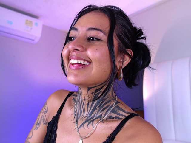 NicolleSweett04
