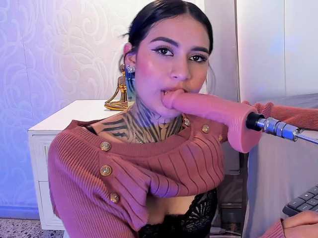 NicolleSweett04