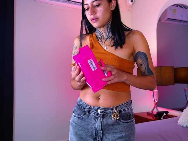 NicolleSweett04