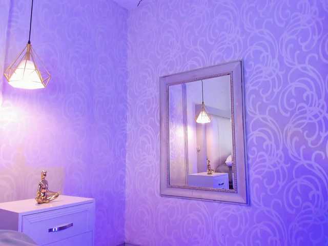 NicolleSweett04 live cam on BongaCams