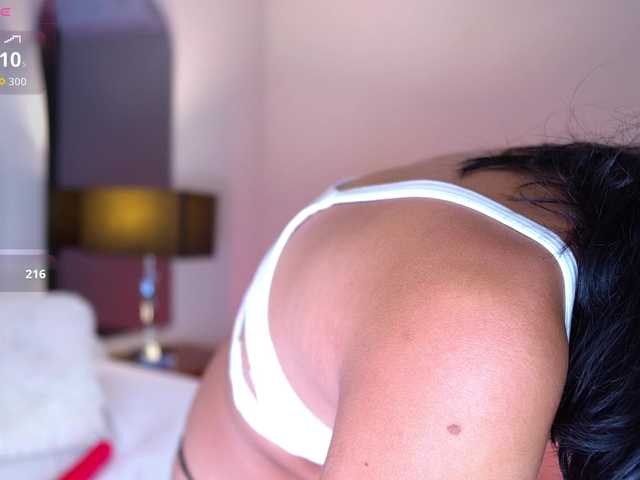 NicolleSweett04 live cam on BongaCams