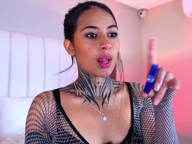 NicolleSweett04