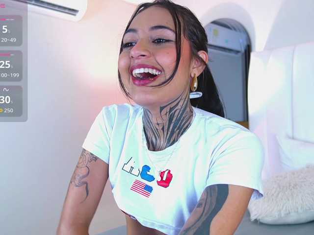 NicolleSweett04