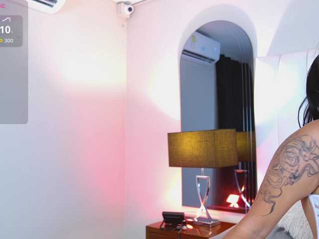 NicolleSweett04 live cam on BongaCams