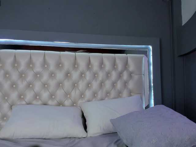 NicolleSweett04 Live Cam on BongaCams