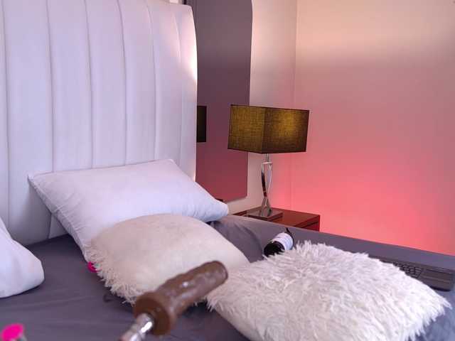 NicolleSweett04
