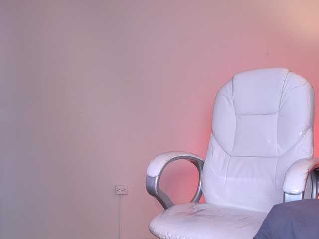 NicolleSweett04 live cam on BongaCams