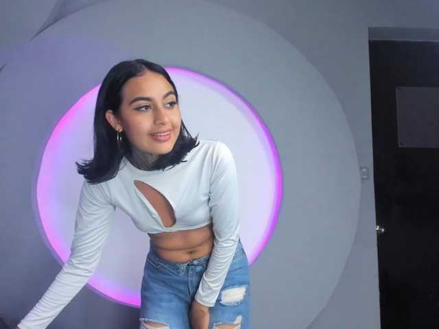 NicolleSweett04