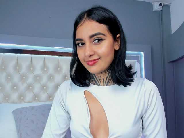NicolleSweett04
