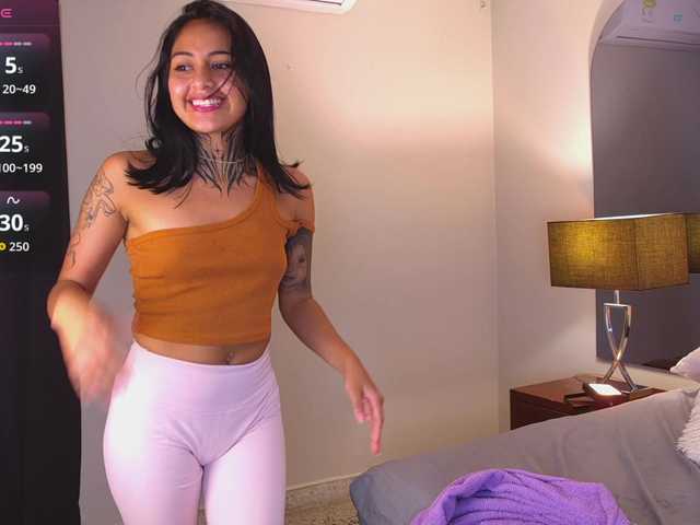 NicolleSweett04