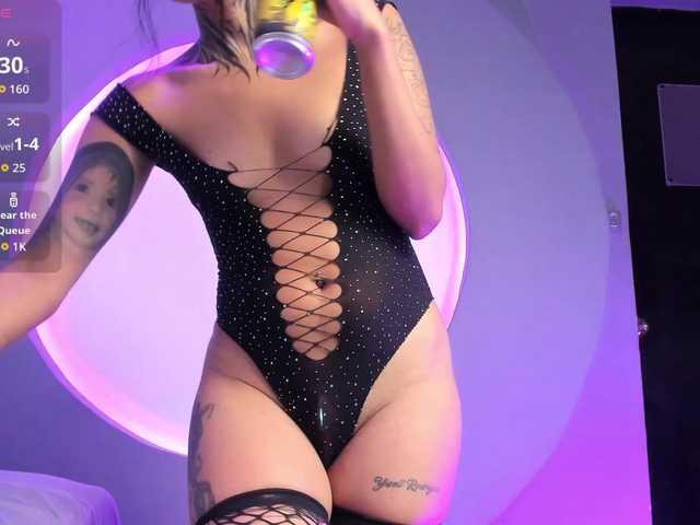 NicolleSweett04