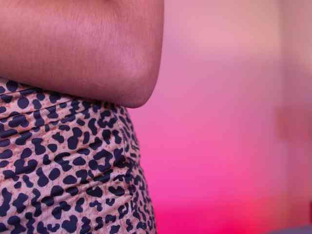 NicolleSweett04 webcam
