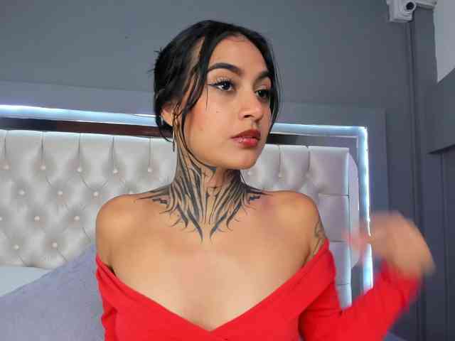 NicolleSweett04