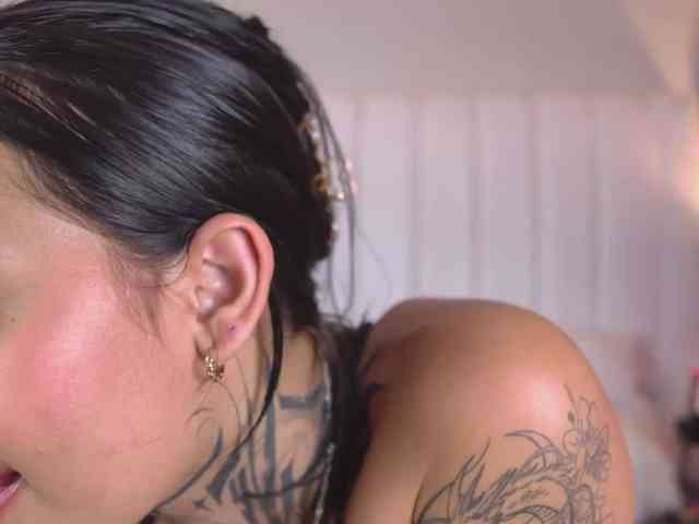 NicolleSweett04