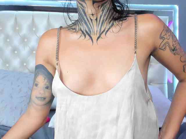 NicolleSweett04