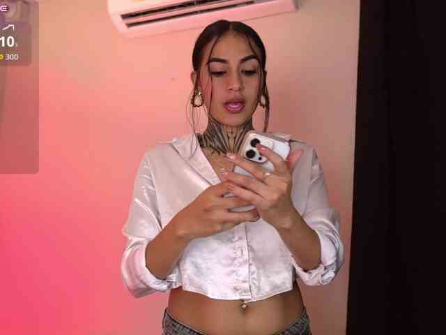 NicolleSweett04