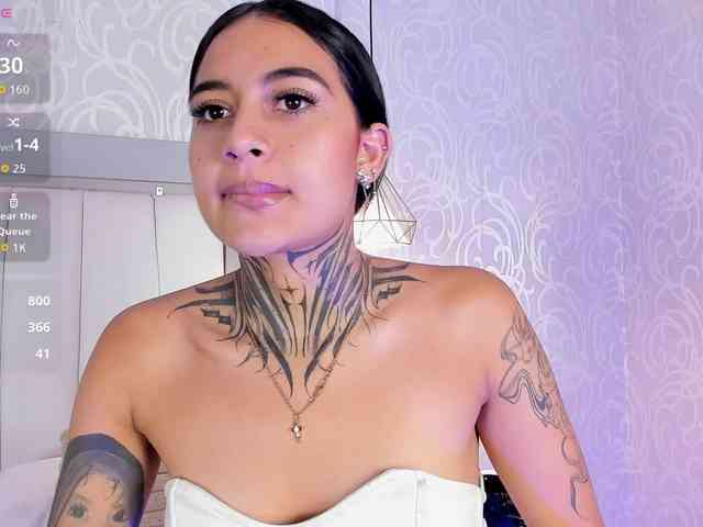 NicolleSweett04
