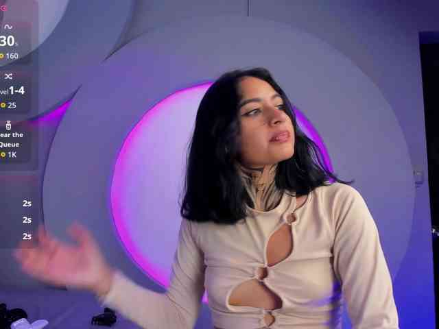 NicolleSweett04 webcam
