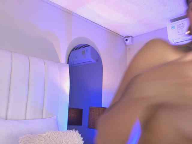 NicolleSweett04