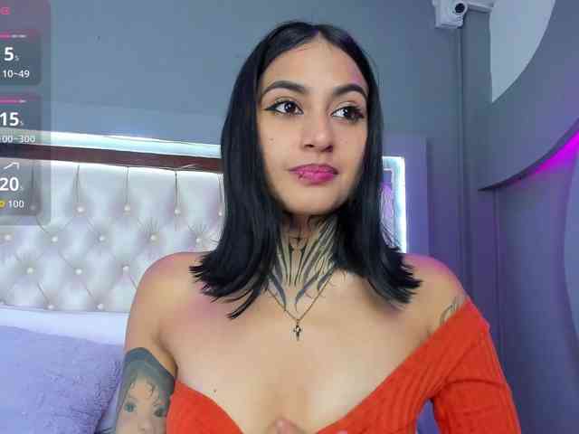 NicolleSweett04