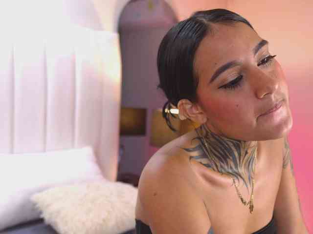 NicolleSweett04