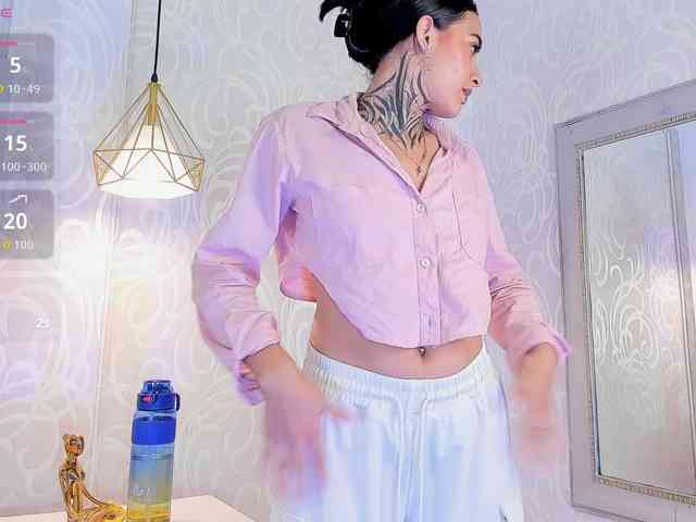 NicolleSweett04
