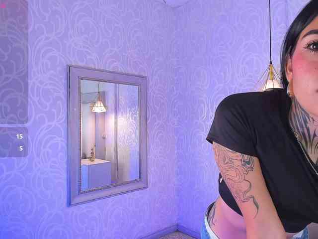 NicolleSweett04