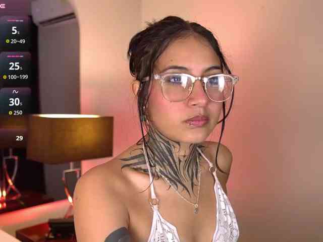 NicolleSweett04