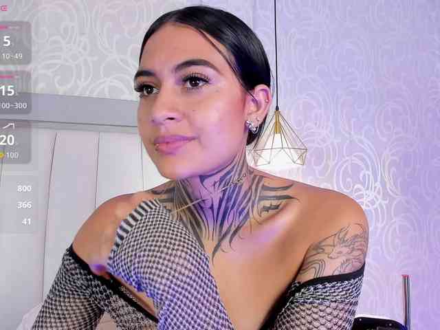 NicolleSweett04