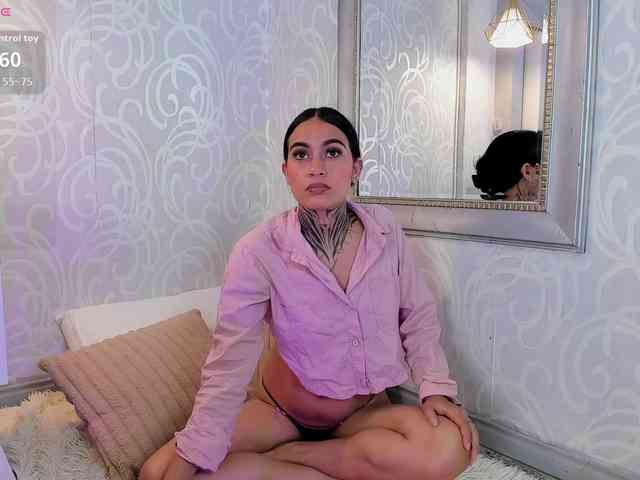 NicolleSweett04