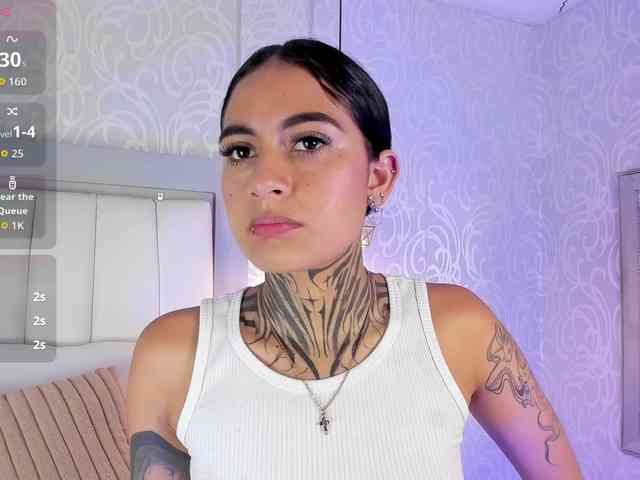 NicolleSweett04 NicolleSweett04