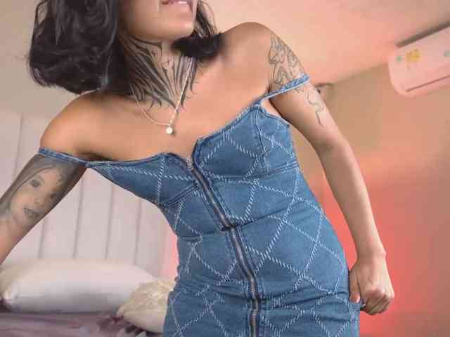 NicolleSweett04