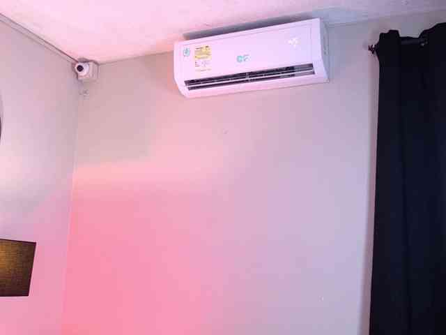 NicolleSweett04 NicolleSweett04