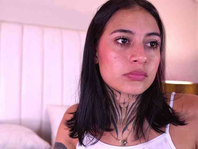 NicolleSweett04