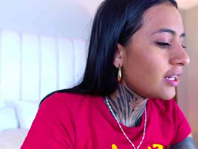NicolleSweett04
