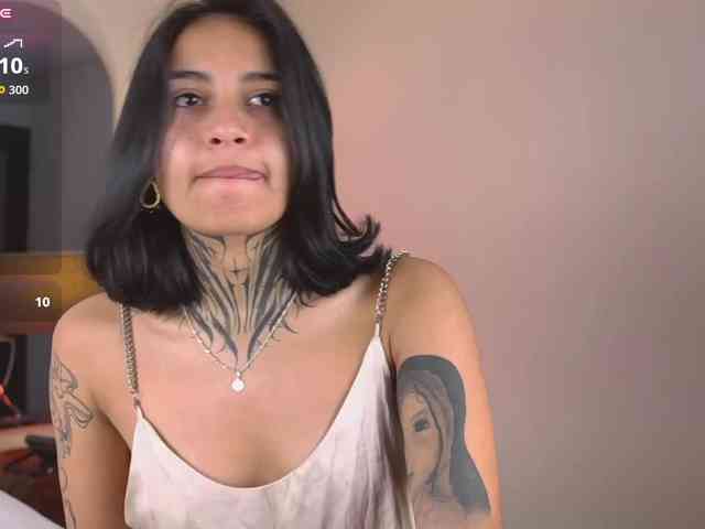 NicolleSweett04