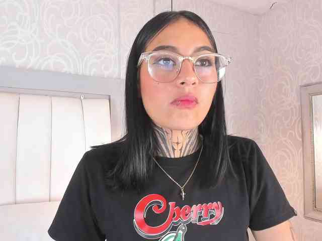 モデル: NicolleSweett04