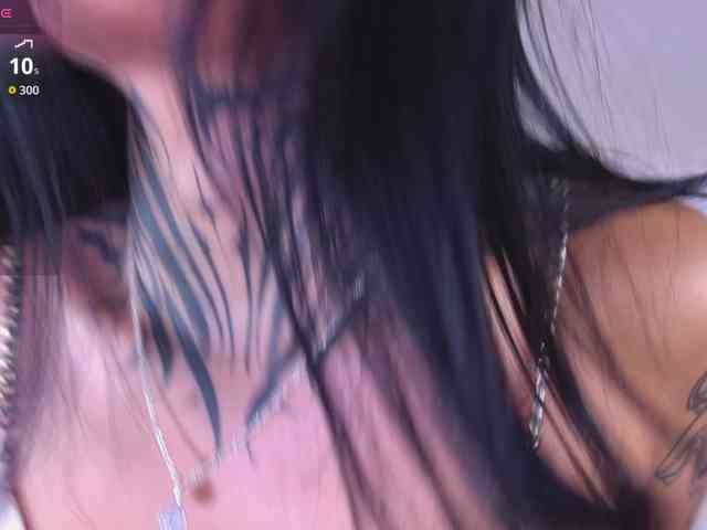 NicolleSweett04