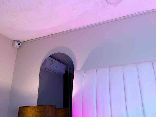 NicolleSweett04