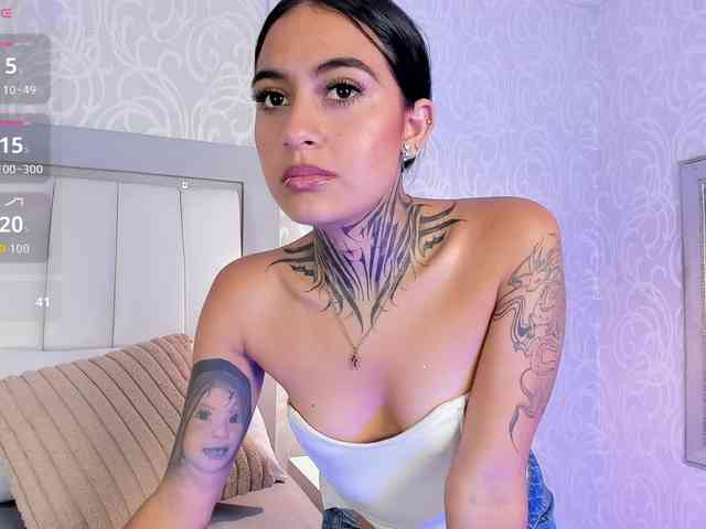 NicolleSweett04