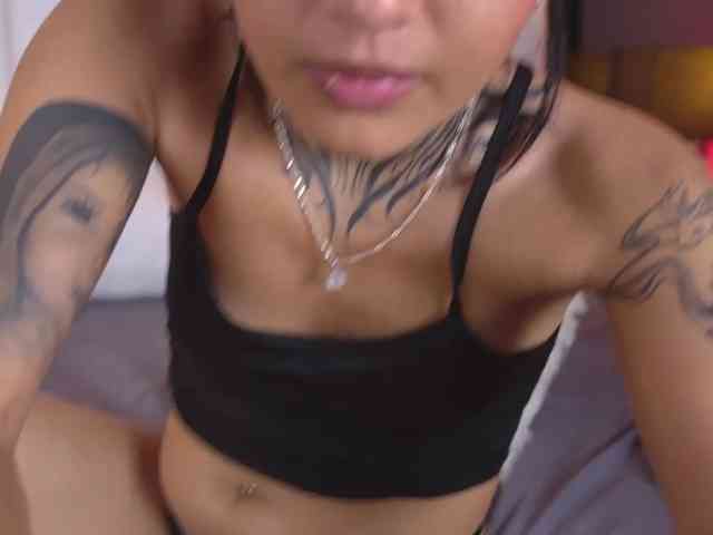 NicolleSweett04