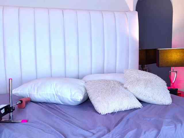 NicolleSweett04
