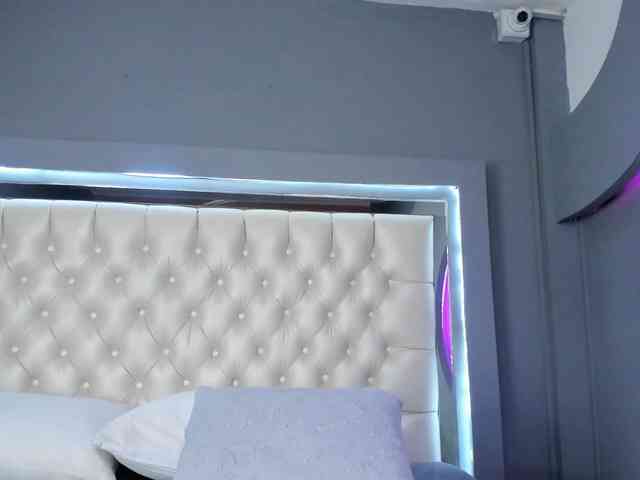 NicolleSweett04