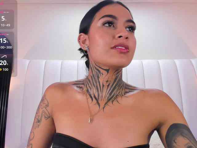 NicolleSweett04 NicolleSweett04