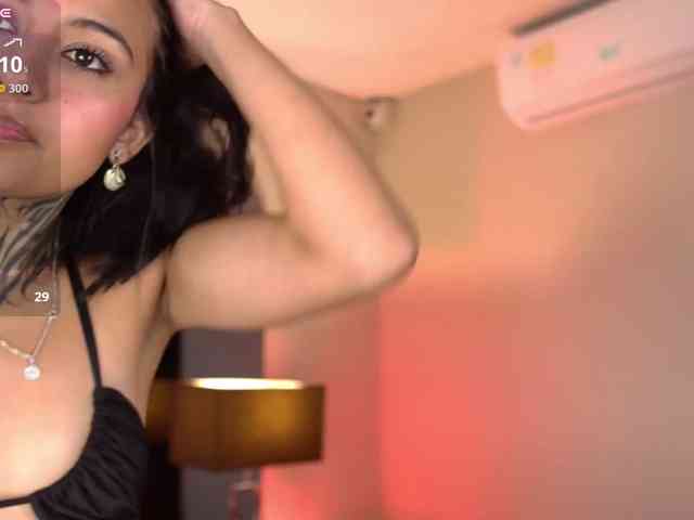 NicolleSweett04