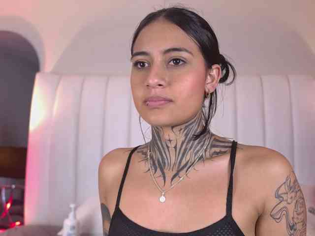 NicolleSweett04 NicolleSweett04