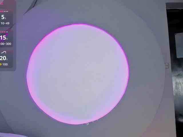 NicolleSweett04 webcam